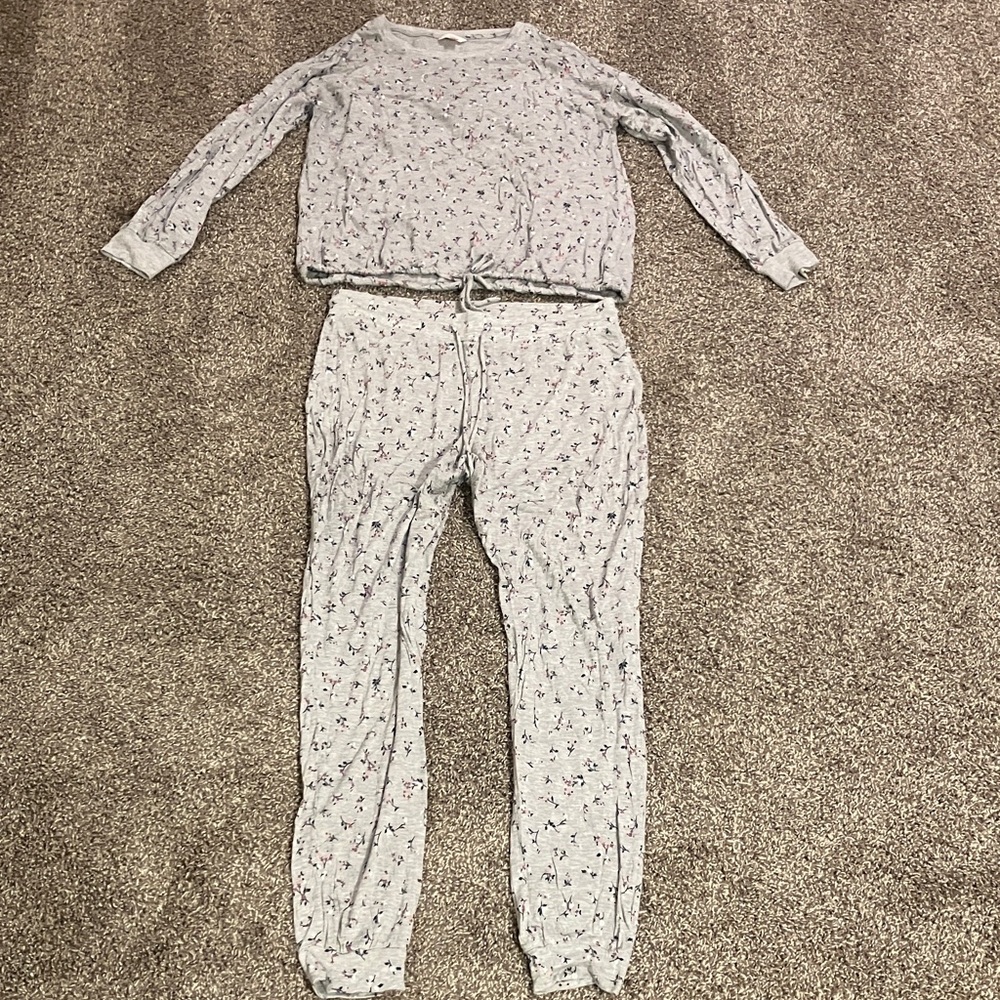 Reitmans R Line Women's Super Soft Floral Pajama Set - Light Gray